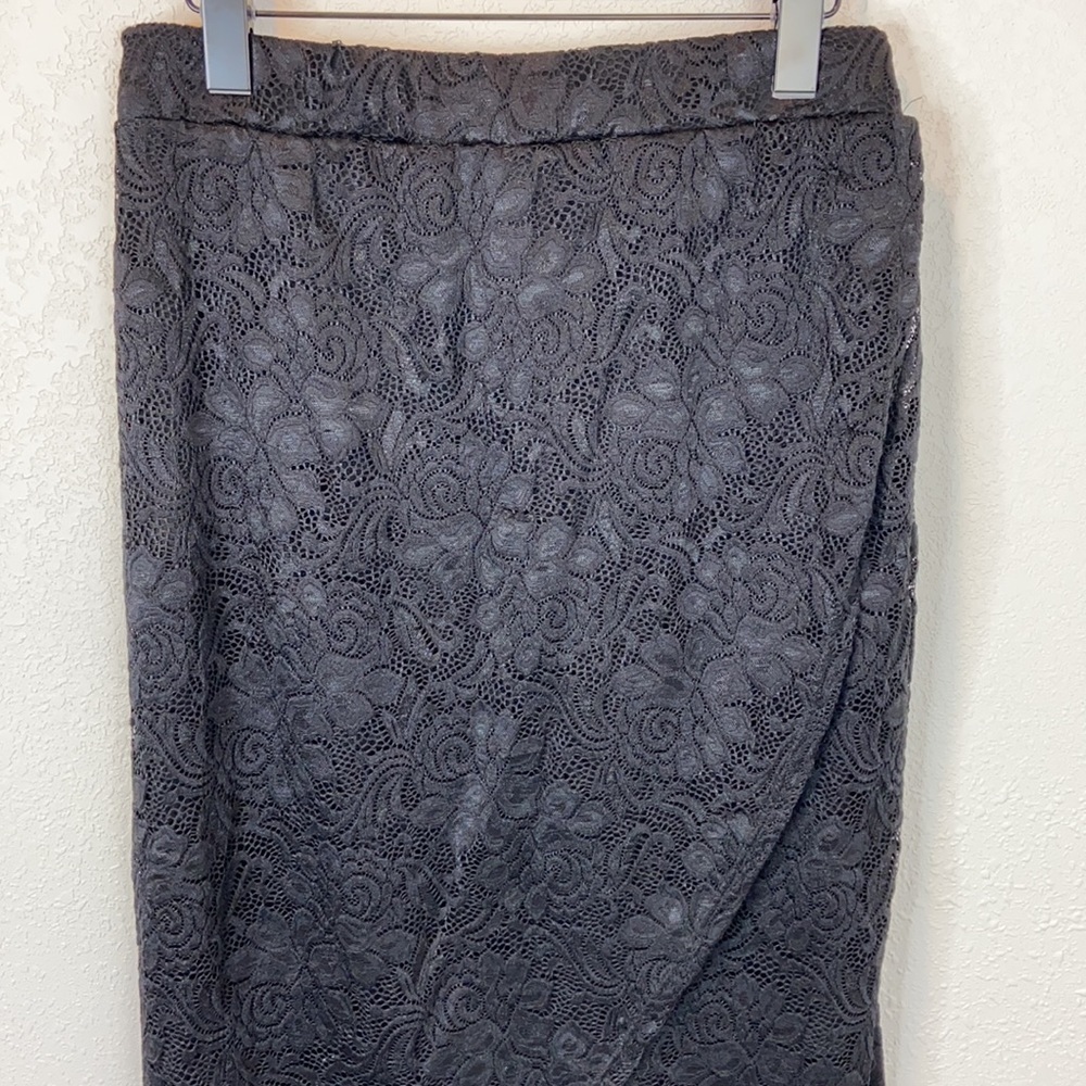 Torrid Black High Low Lace Skirt - Picture 4 of 16